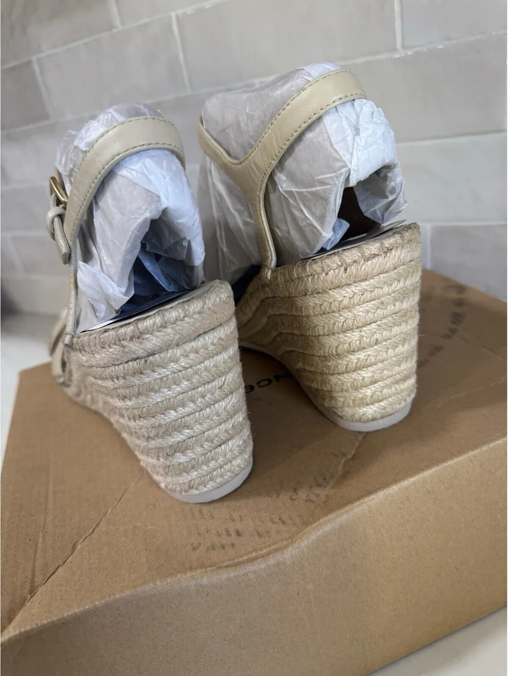 Vince Gwen Women's Espadrille Wedge Sandals Moonlight Size 8.5 NWT